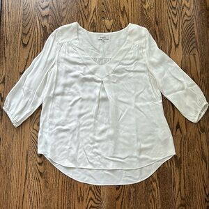 Aritzia Babaton blouse